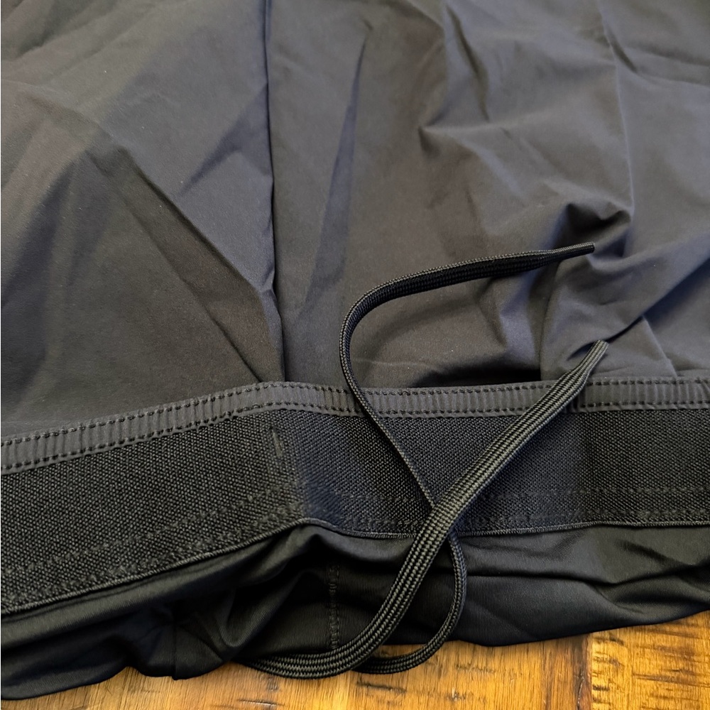 On Running Men's Black Athletic Running Shorts - Picture 6 of 9